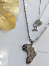 Load image into Gallery viewer, Nefertiti Pendant