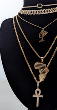 Load image into Gallery viewer, Nefertiti Pendant