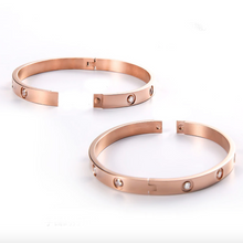 Load image into Gallery viewer, Rosa Bangle