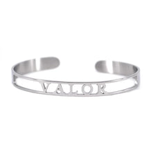 Load image into Gallery viewer, Solid Name Bangle